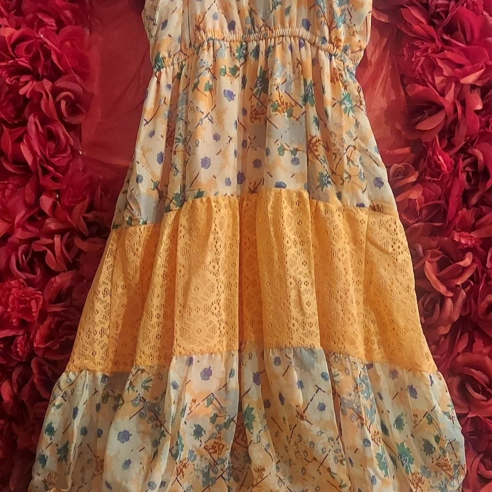 Xhilaration Girls Size 7/8 Maxi Dress Peach, Lace with Floral Design NWOT